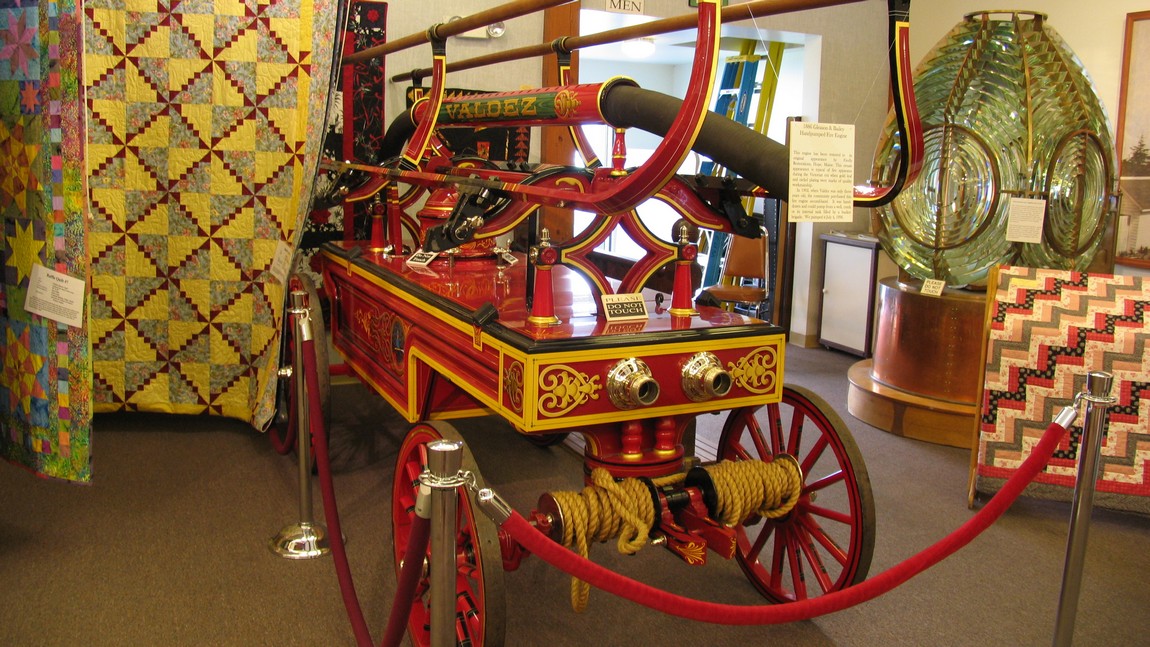 1886 Hand pumped fire engine