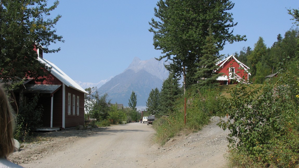 Walking to the Kennecott Mine