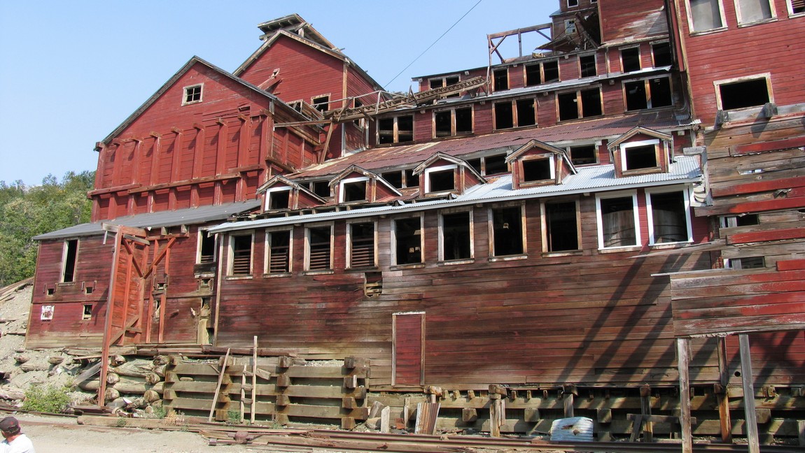 Kennecott Mine copper mill building