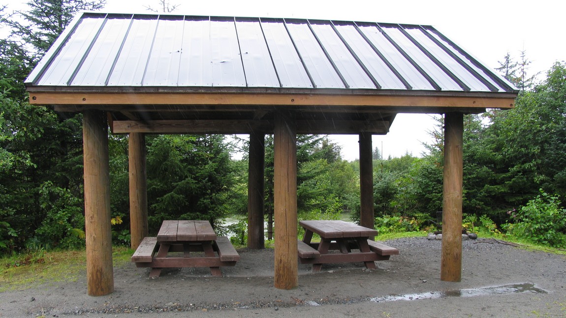 Picnic shelter