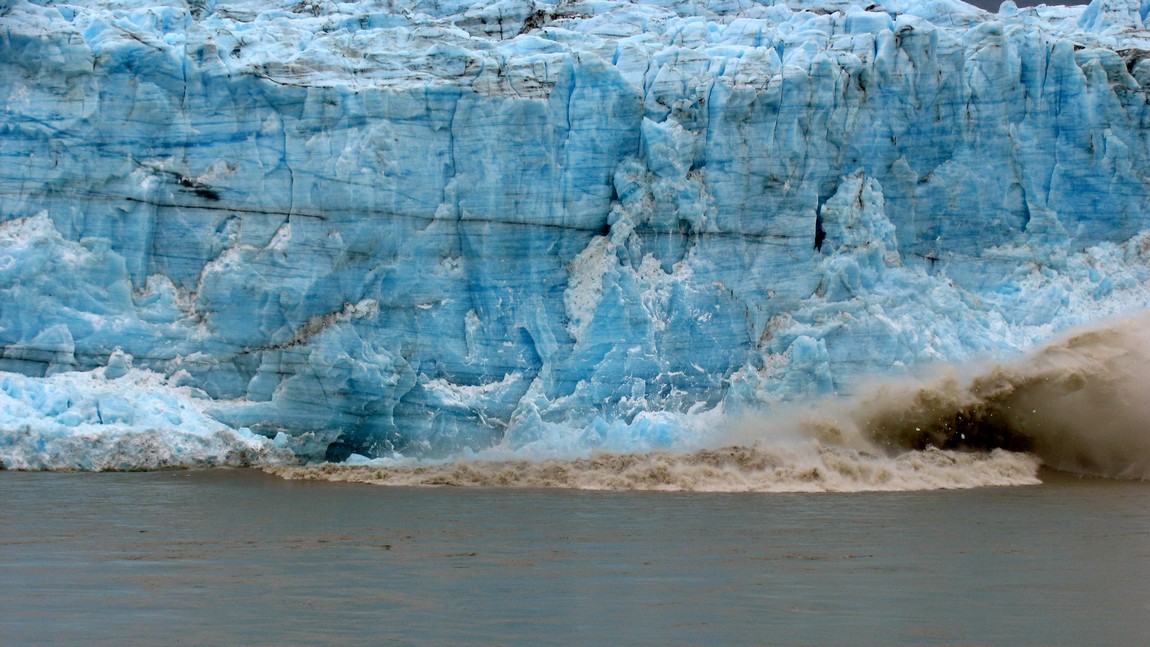 Giant wave