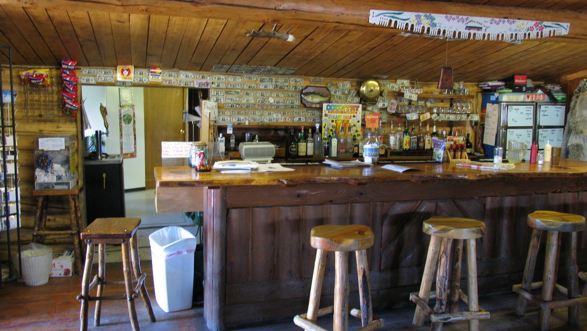 Inside the Mendeltna Lodge