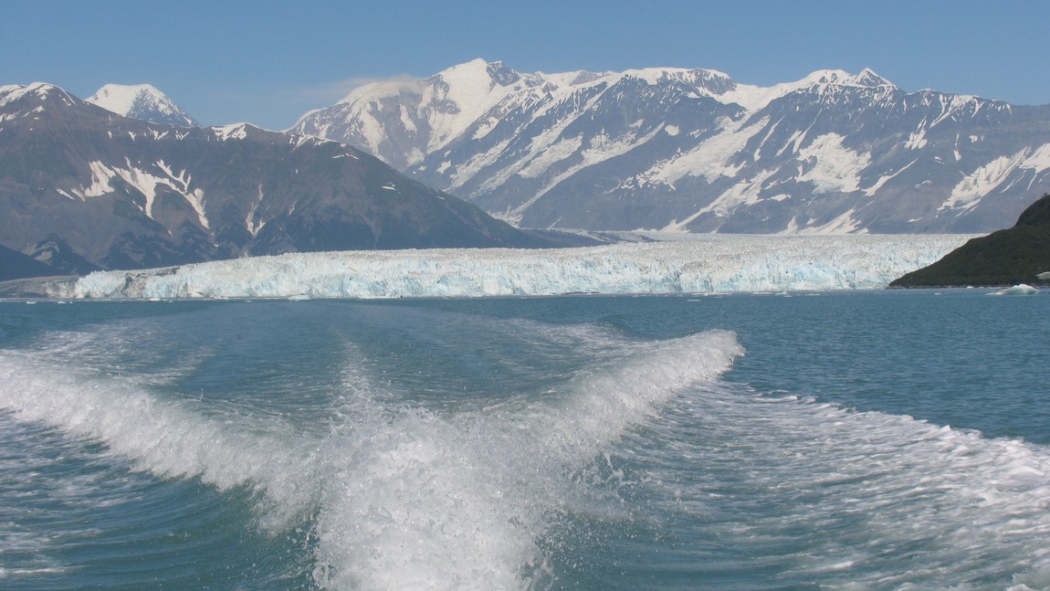 Departing from the Hubbard Glacier
