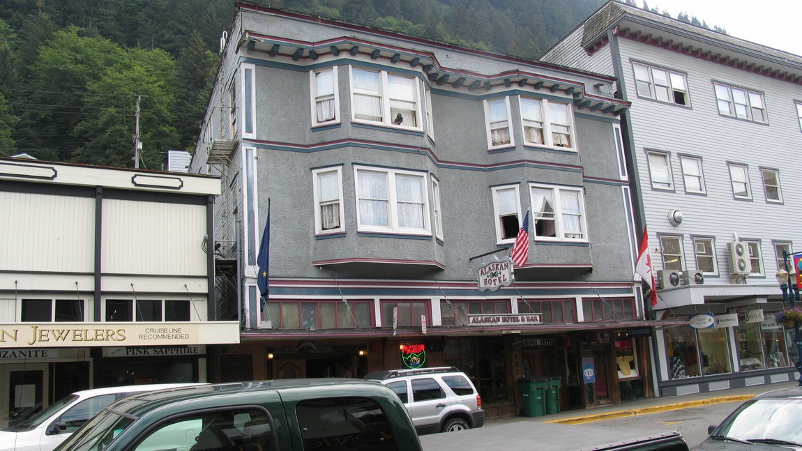 Alaskan Hotel