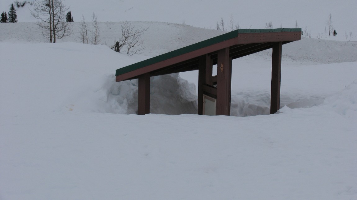 Worthington Glacier parking area