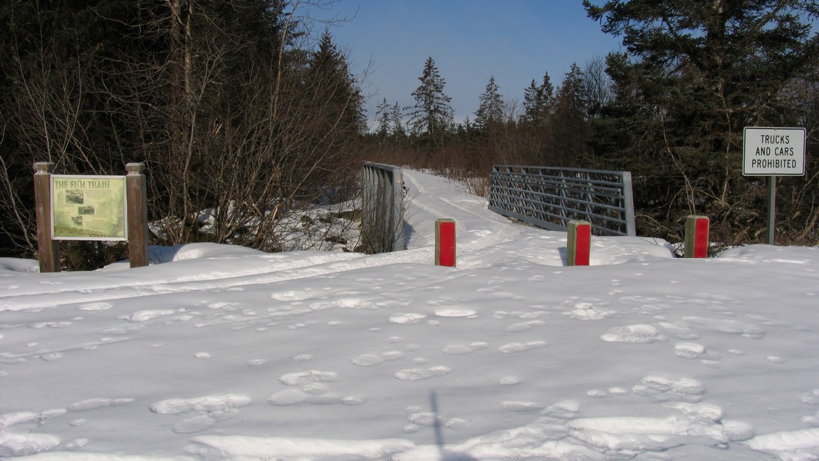 Airport end of the trail