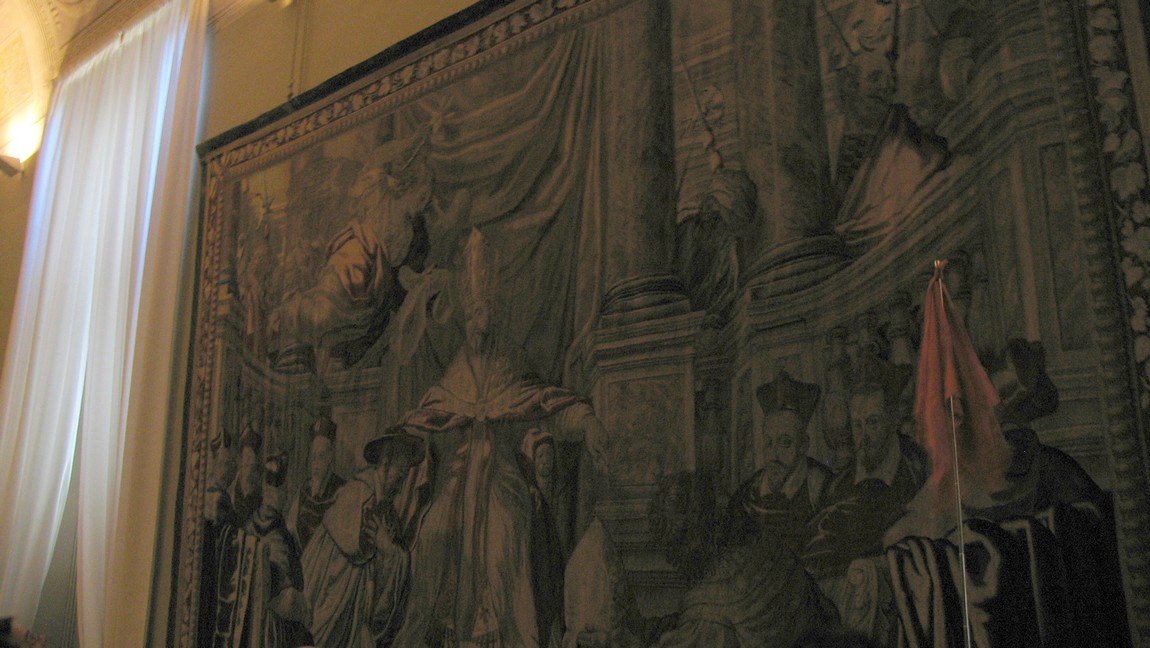 Hall of tapestries