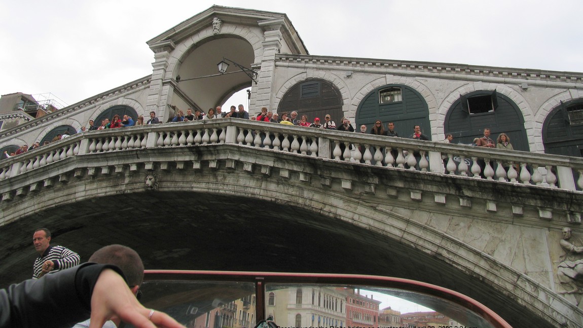 Passing under the Rialto Bridge
