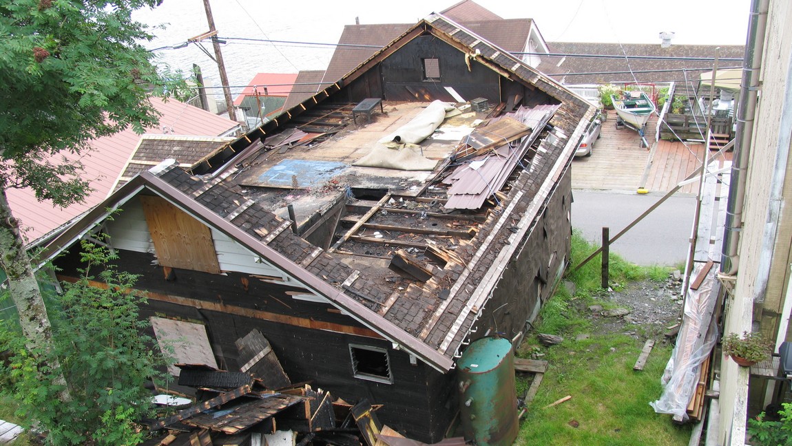 Fire destroyed house