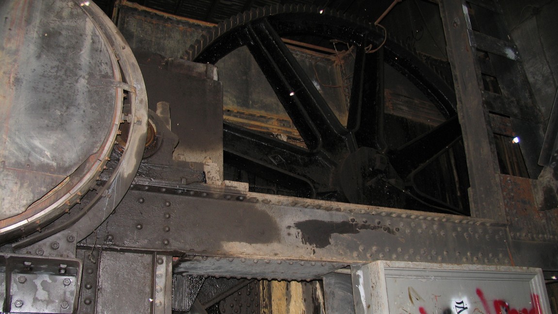 Huge gear in the gold dredge