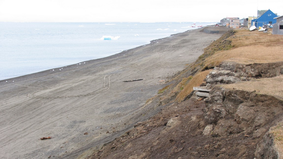Shoreline near Arctic Pizza