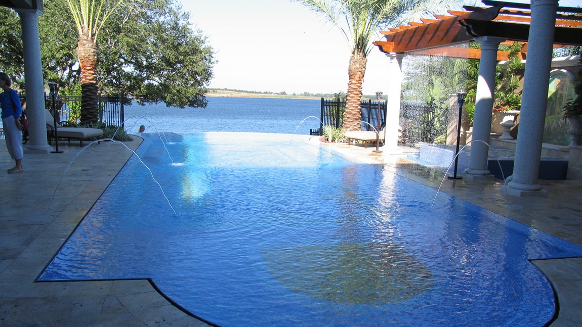 House #7 The Venetian