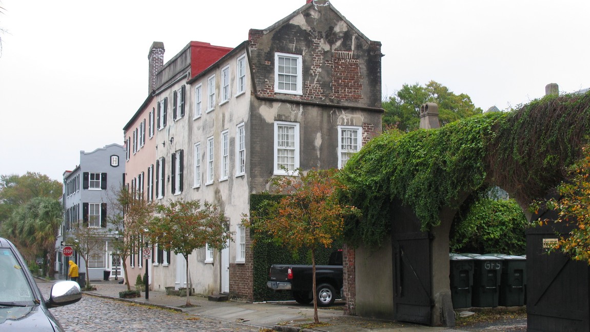 Morning walk in Charleston