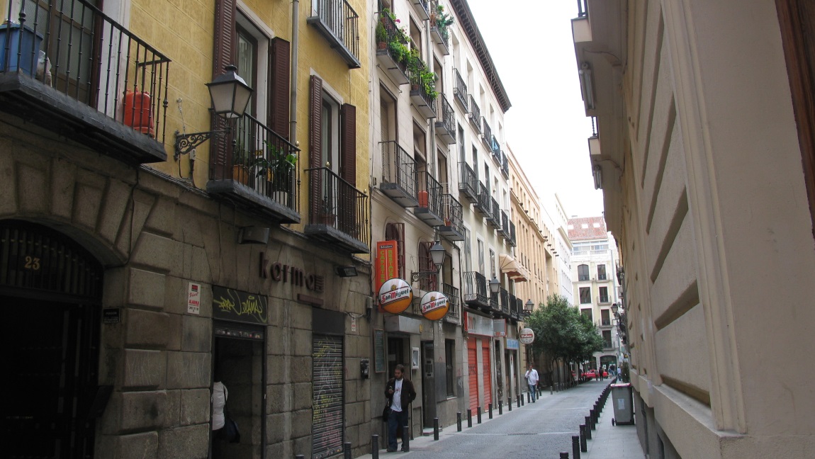 Calle de la Virgen de los Peligros