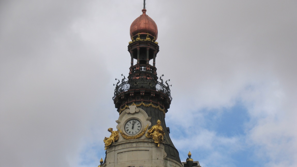 Top of the Banco Espanol de Credito building