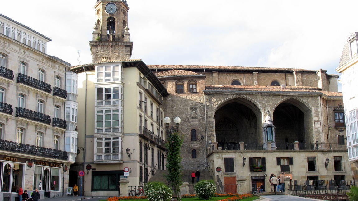 Plaza de la Virgen Blanca