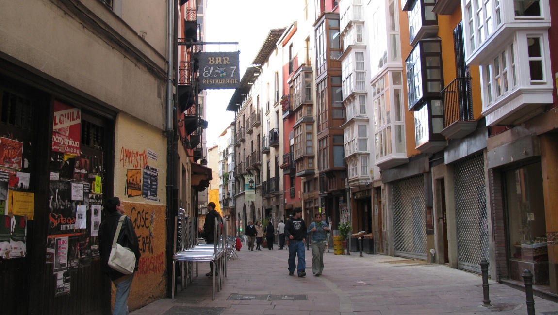 Aiztogile Kalea street