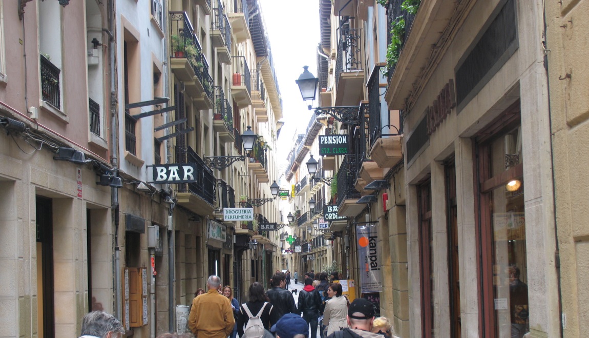 San Lorenzo Kalea street