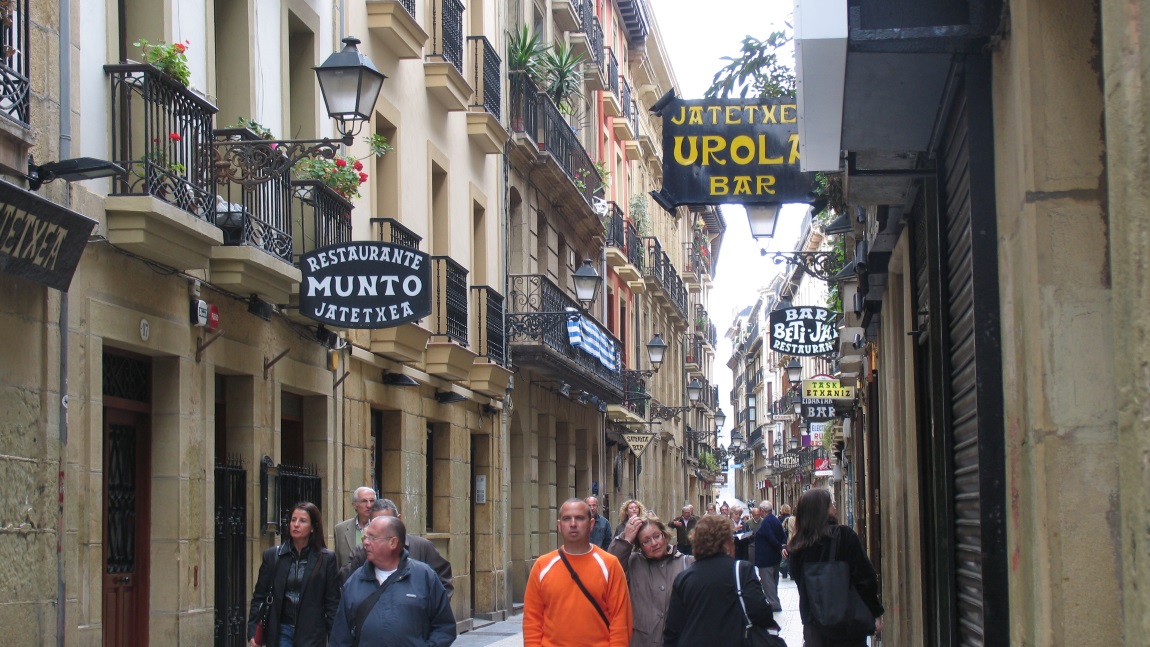 Fermin Calbeton Kalea Street