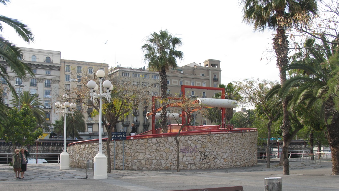 Elevated pedestrian street crossing