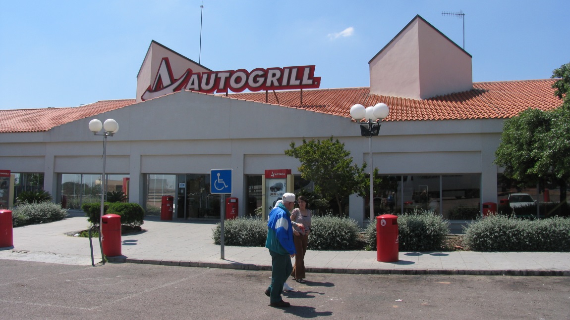 We stop at a second Autogrill