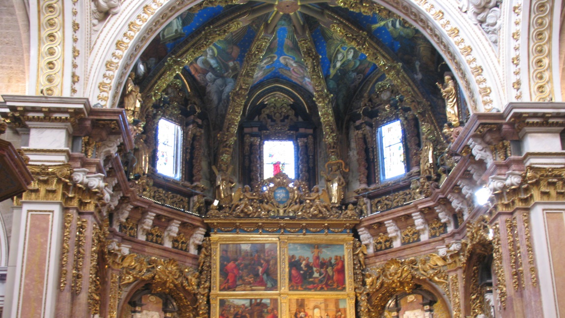 Inside Valencia cathedral