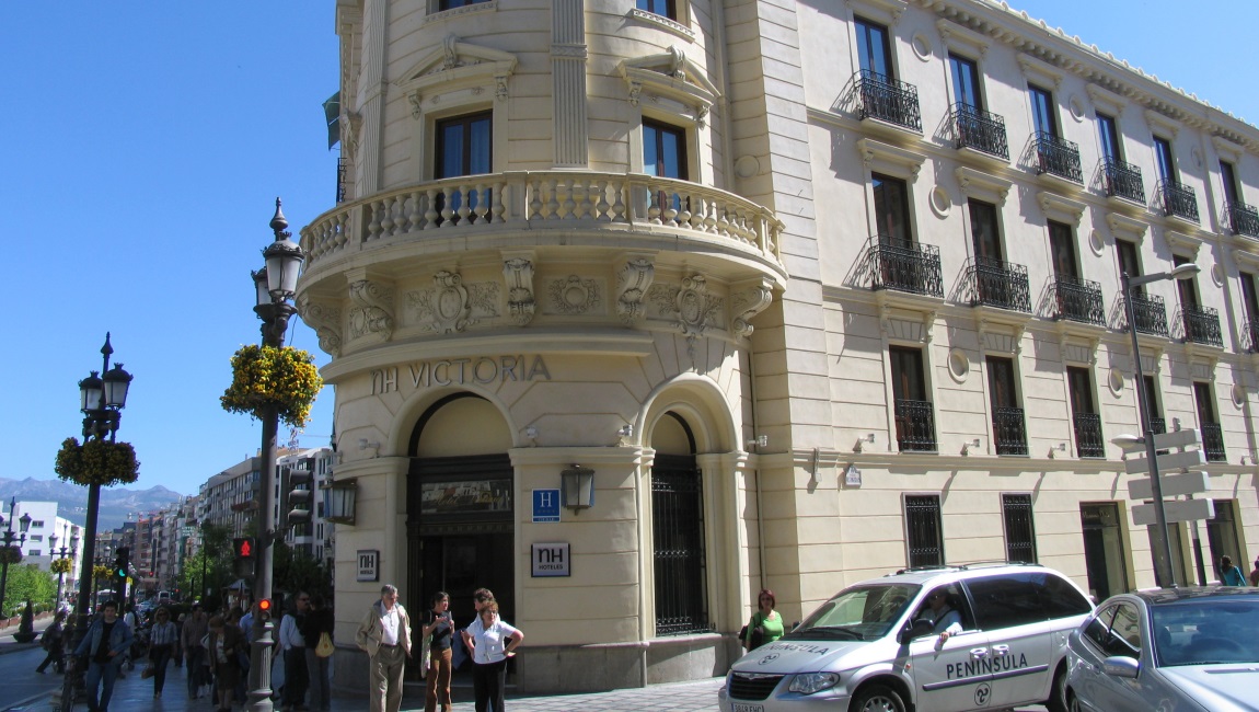 Hotel NH Victoria