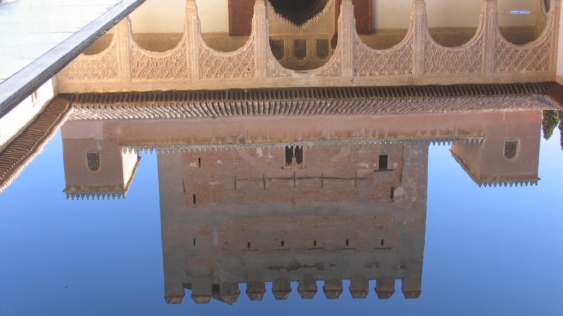 La Alhambra reflecting pool