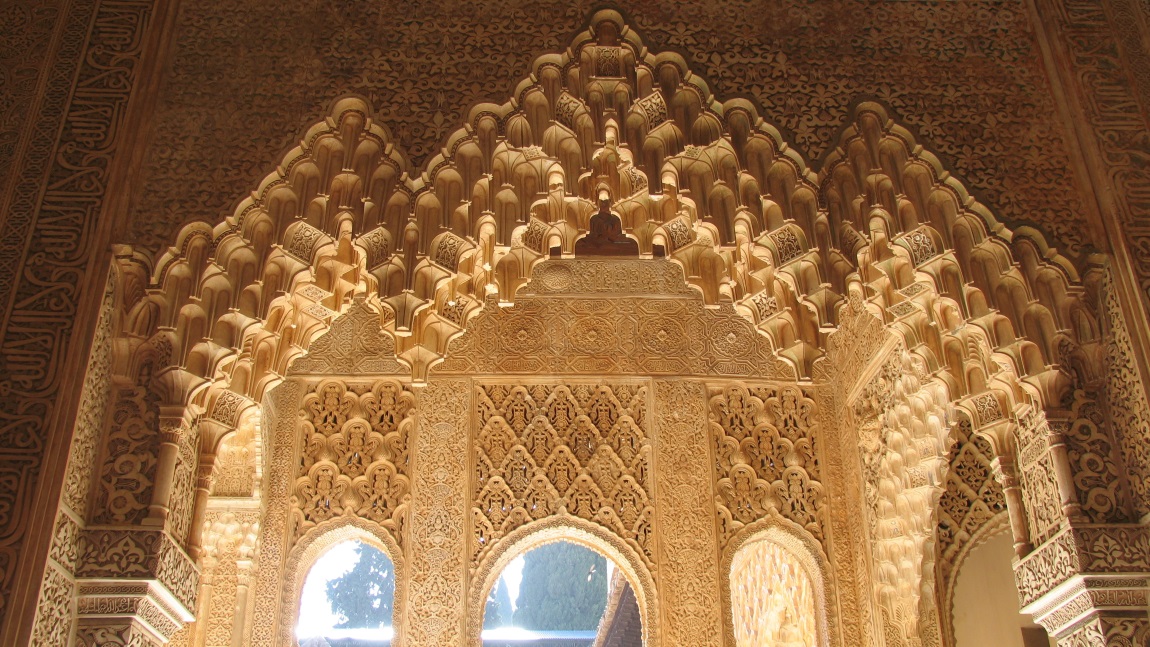 Exploring La Alhambra