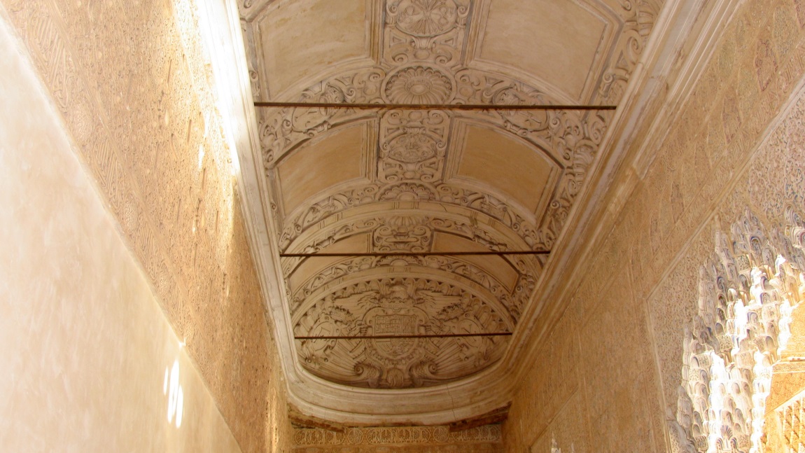 Exploring La Alhambra