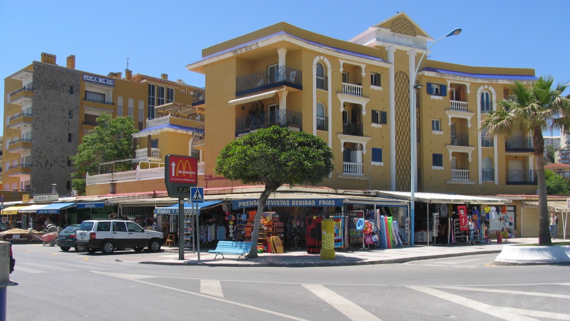 Paseo Martimo street