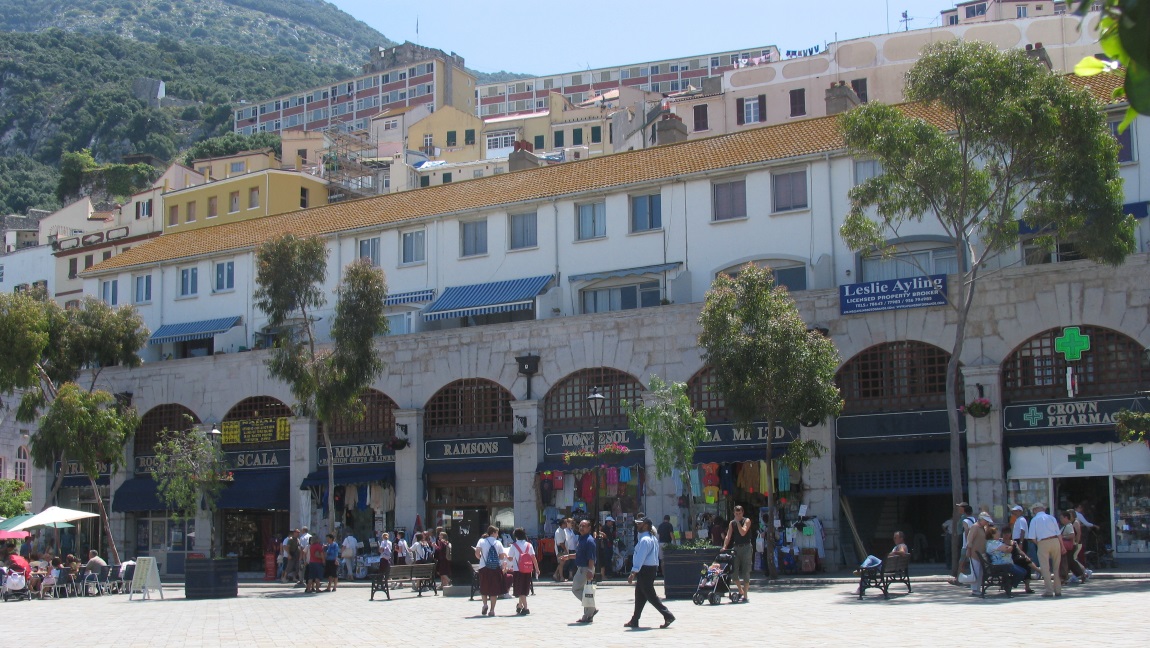 Casemates Square