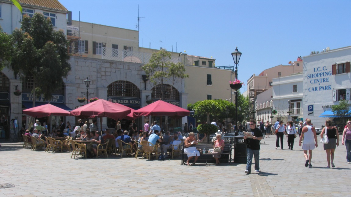 Casemates Square