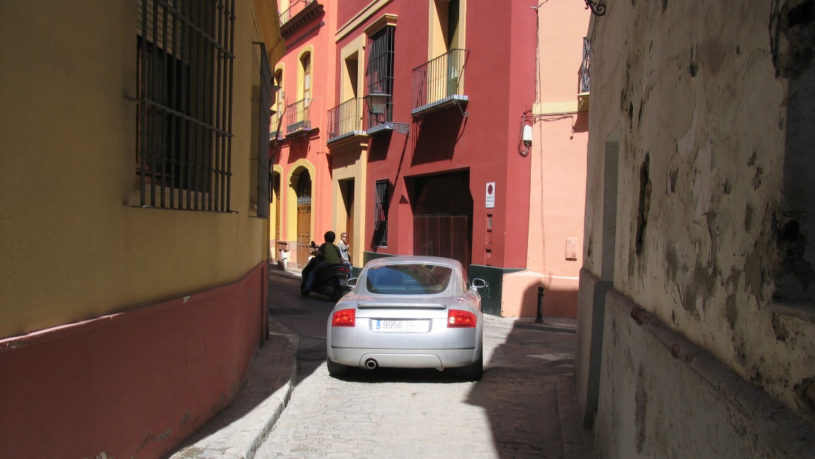 Narrow streets of Seville