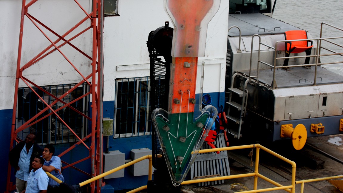 Green and orange arrows