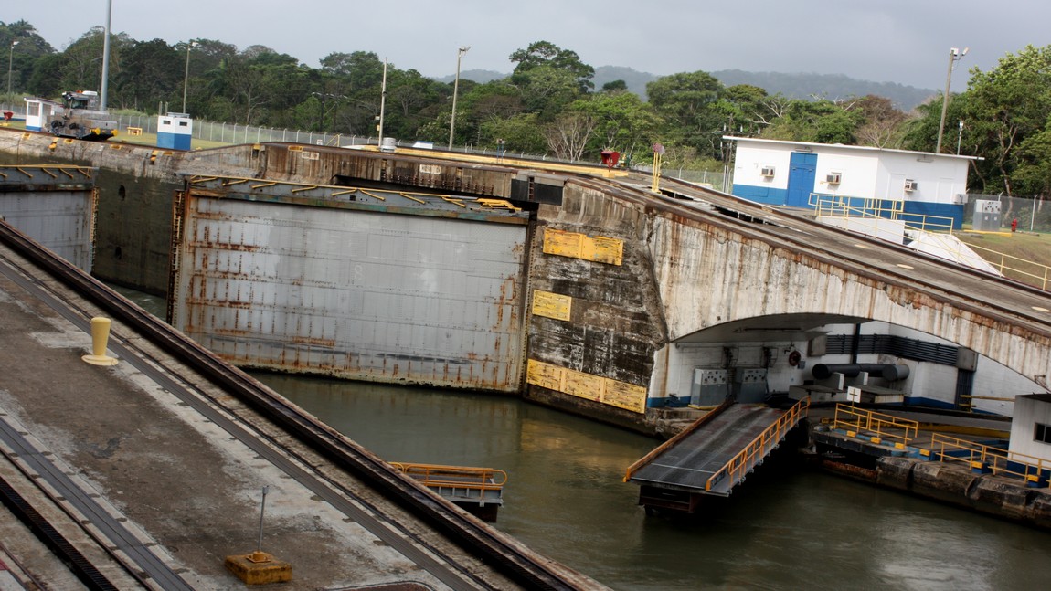 Lock doors are closing