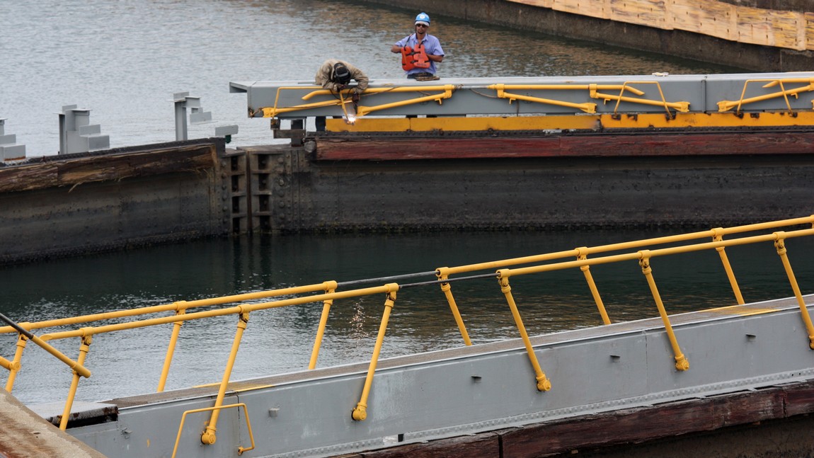 Maintenance work on the doors