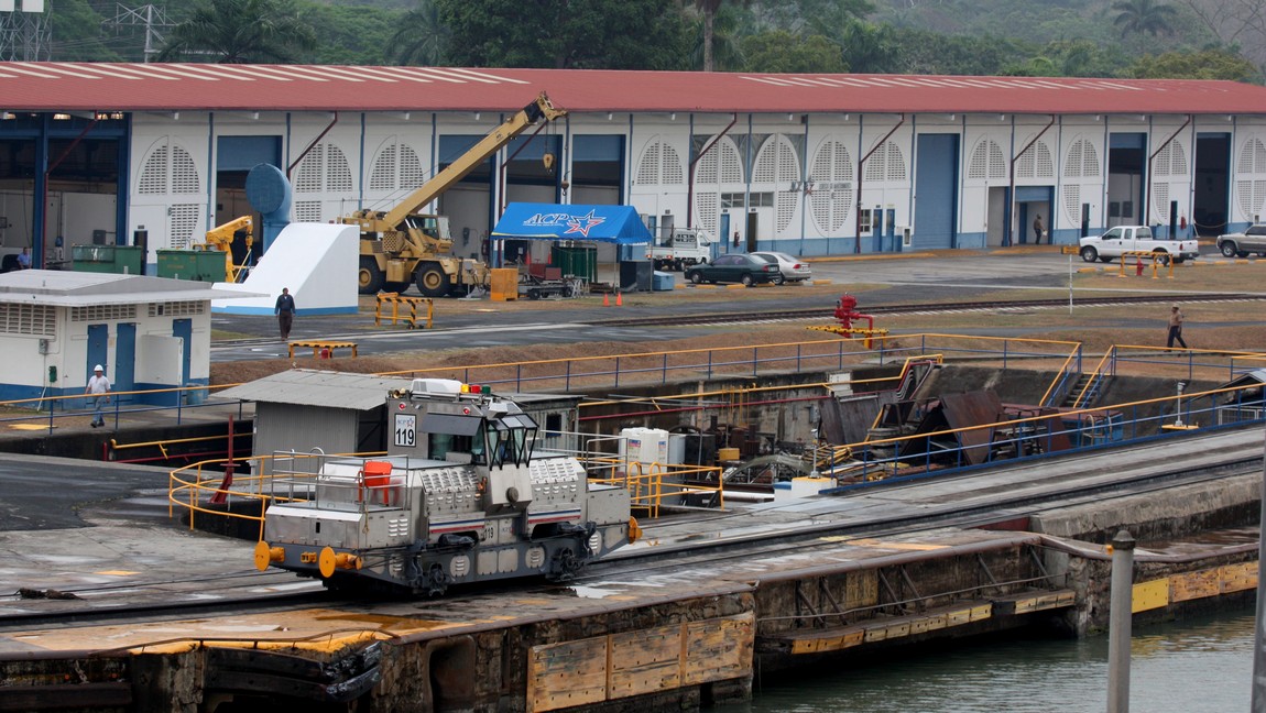 Activity next to the locks