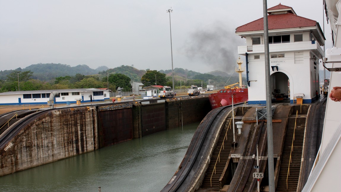 First Miraflores lock