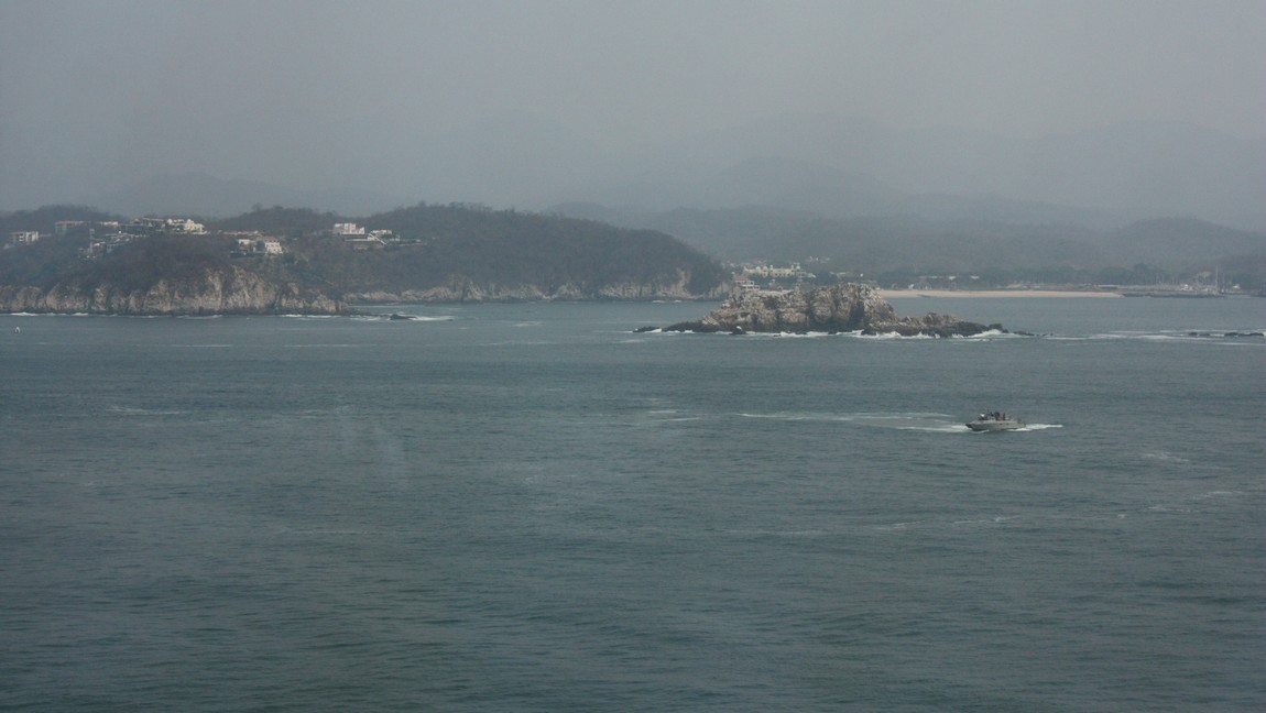 Approaching Huatulco