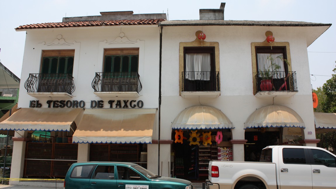 Walking in Huatulco