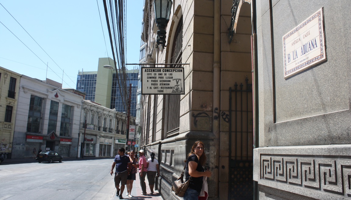 Bottom of the Ascensor Concepcion