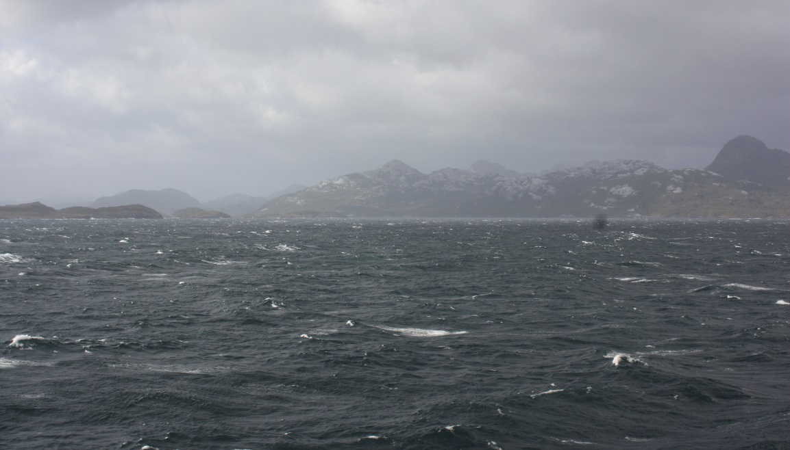 Between Isla Wellington and Archipelago Madre De Dios