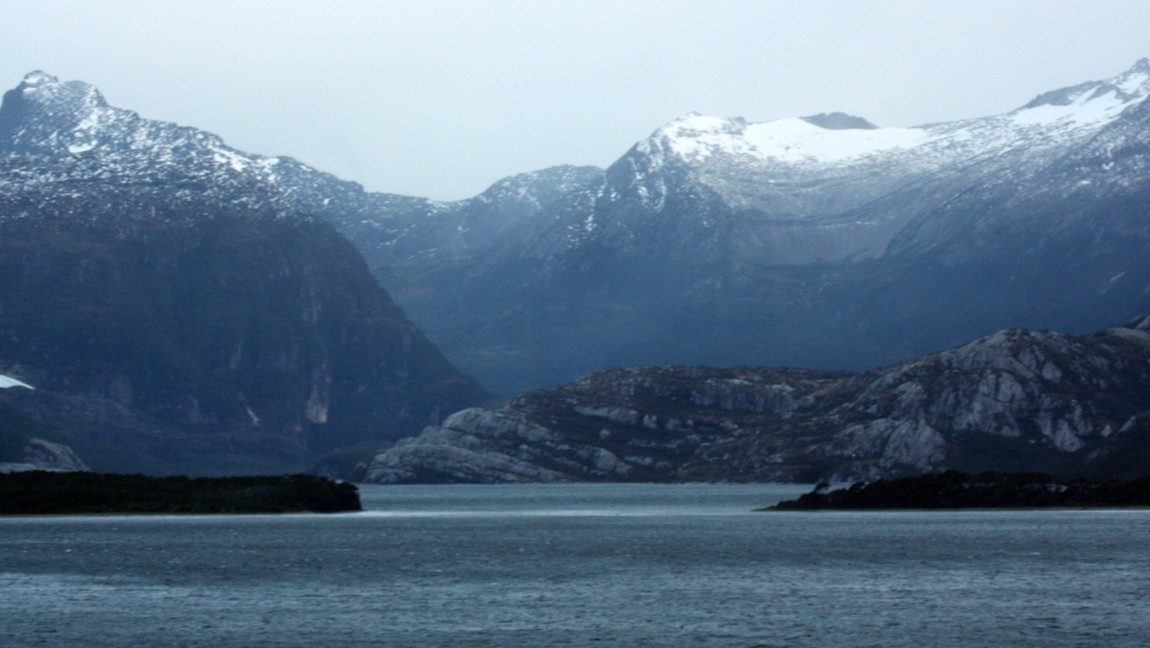 Between Romanche and Alemania Glaciers