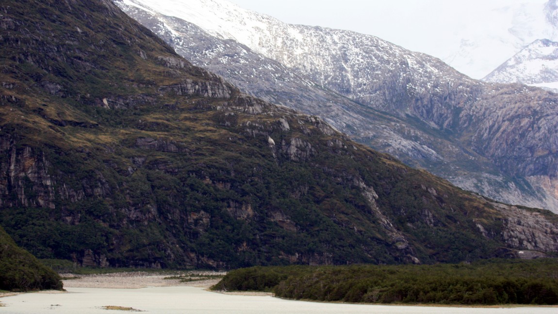 Between Francia and Italia Glaciers