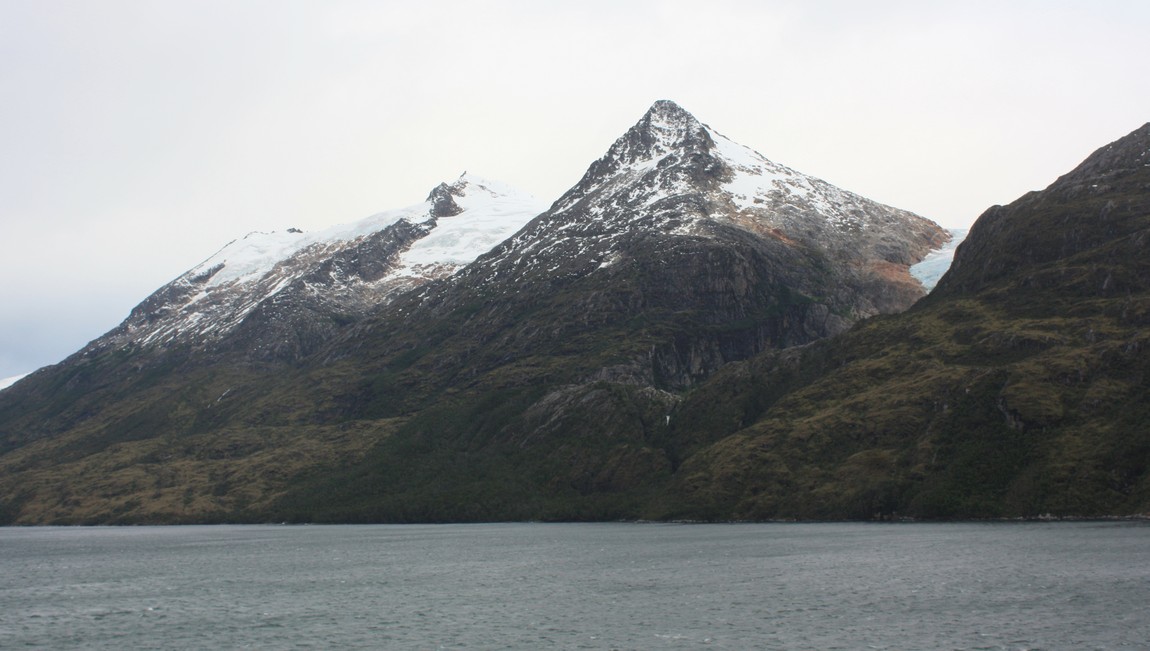 Between Francia and Italia Glaciers