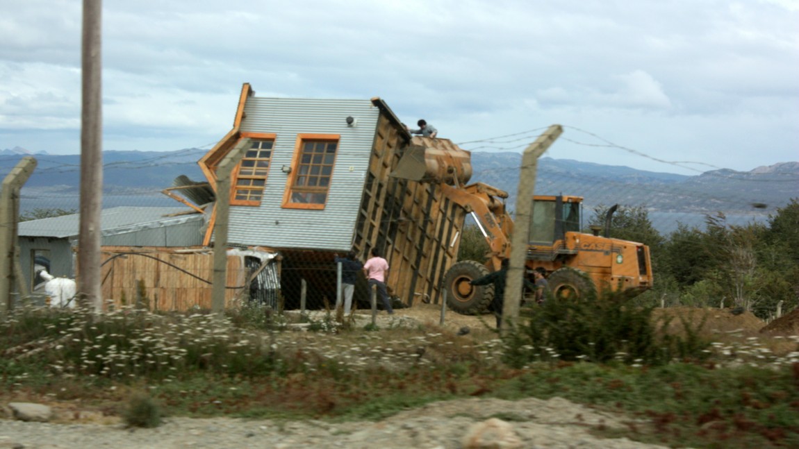 House being demolished
