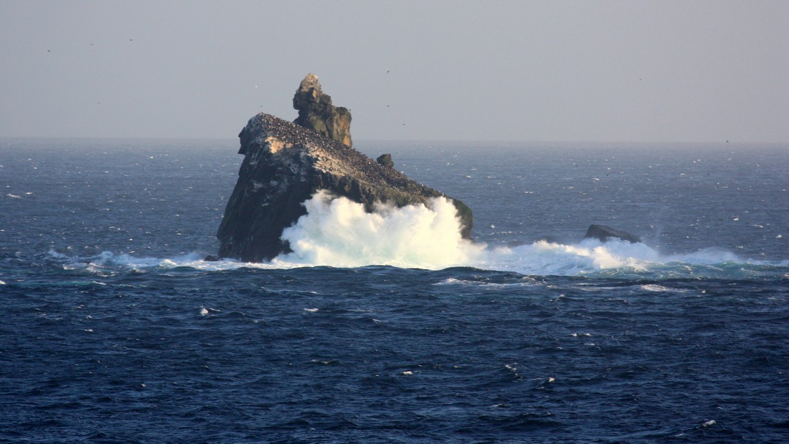 Huge crashing waves