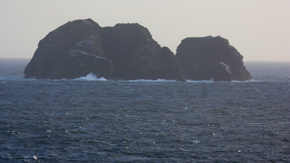 Rocks near Horn Island