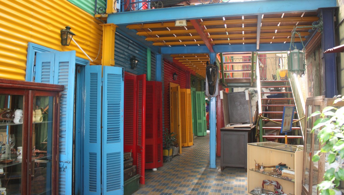 El Museo de Quique sportswear store